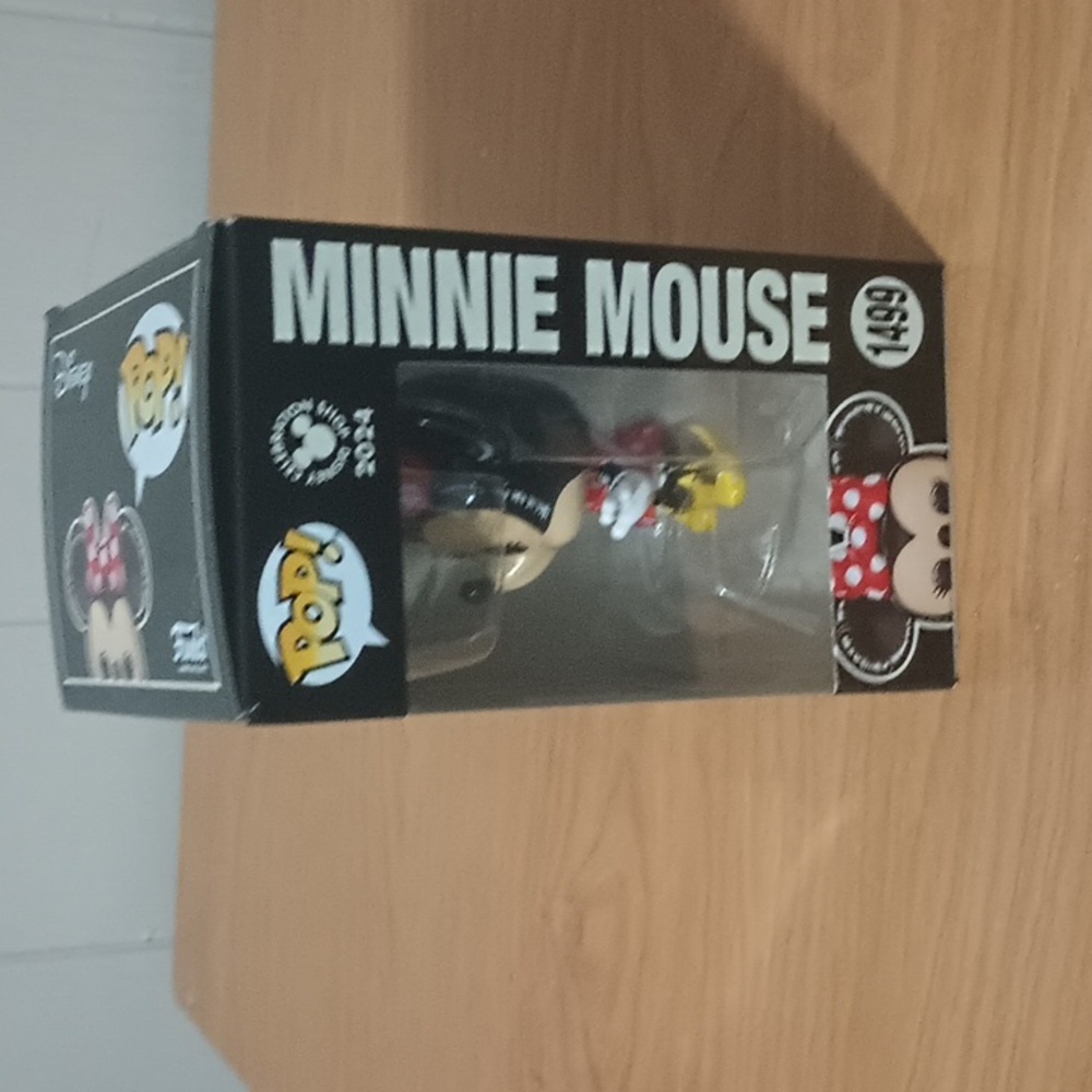 Funko Pop Minnie Mouse Macy's Balloon Figurine - Picture 4 of 6